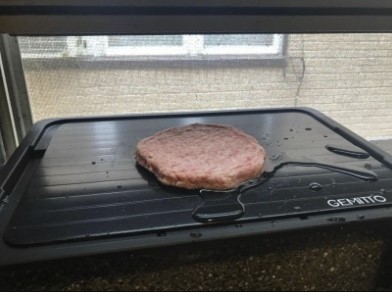 Quick Defrosting Tray