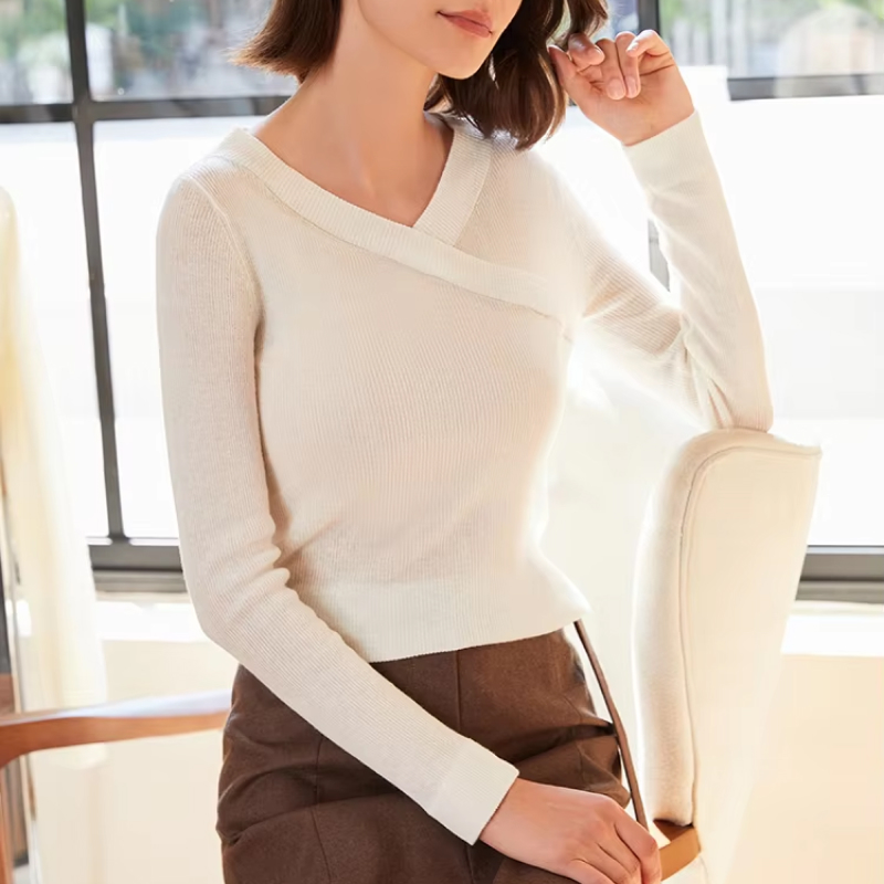 Thin Knitted Wool Pullover