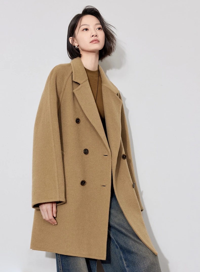 Elegant Double-Breasted Wool Coat for Women - Image 6