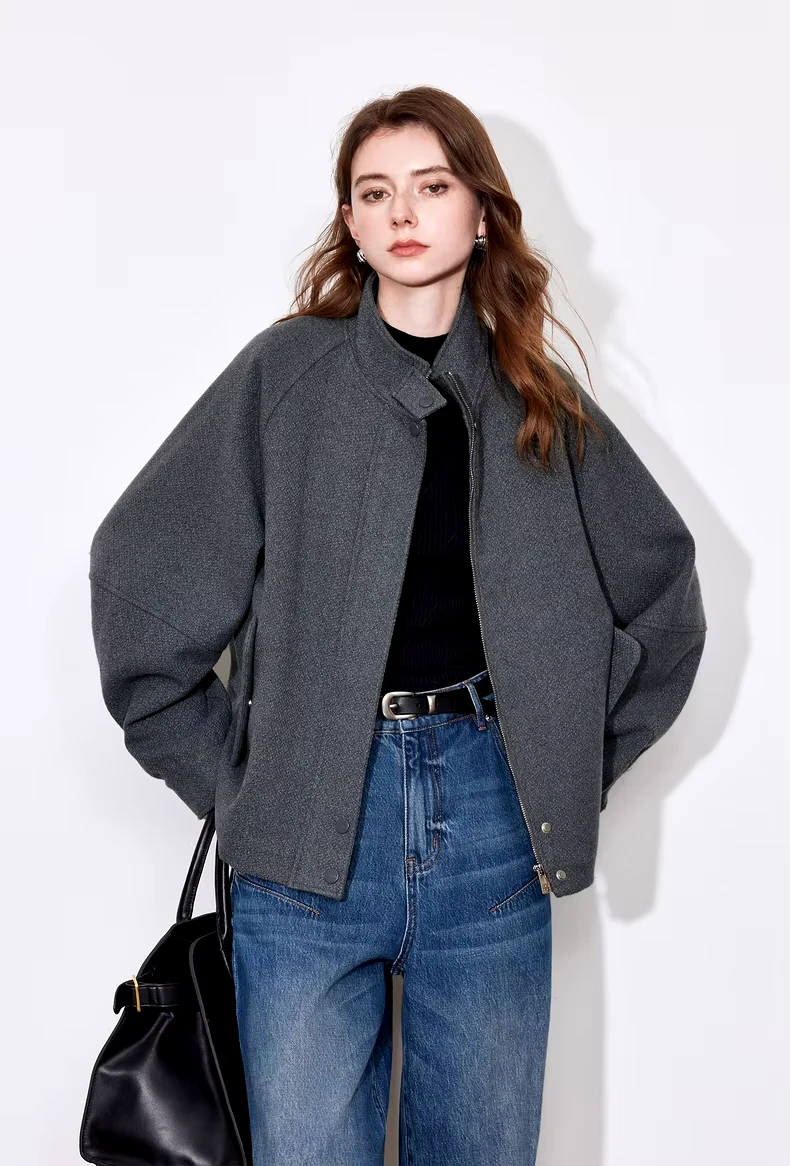 Women’s Lantern Sleeve Woolen Coat with Zipper Closure - Image 2