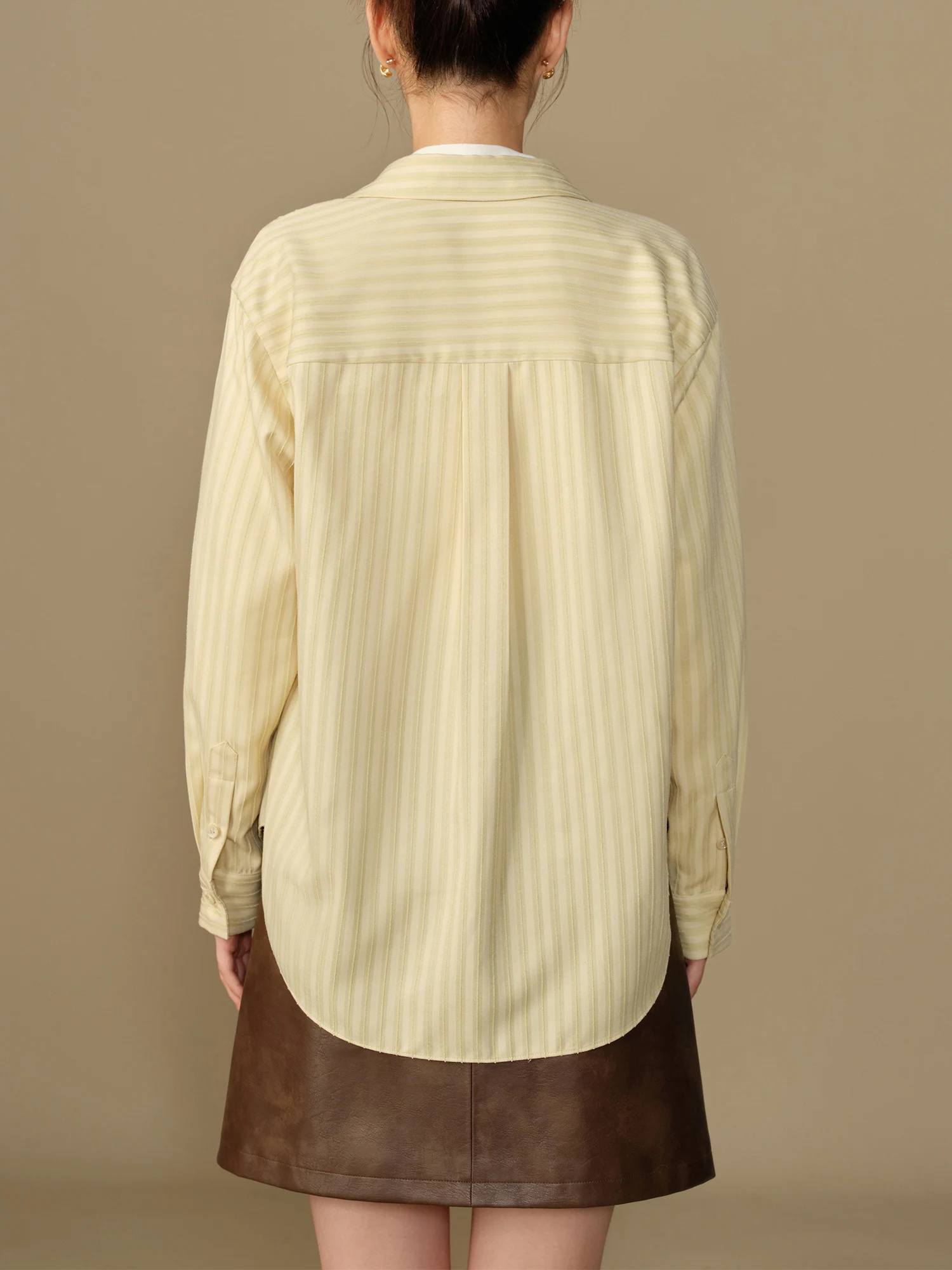 Striped Wide Shoulder Retro Long-Sleeved Winter Shirt - Image 5