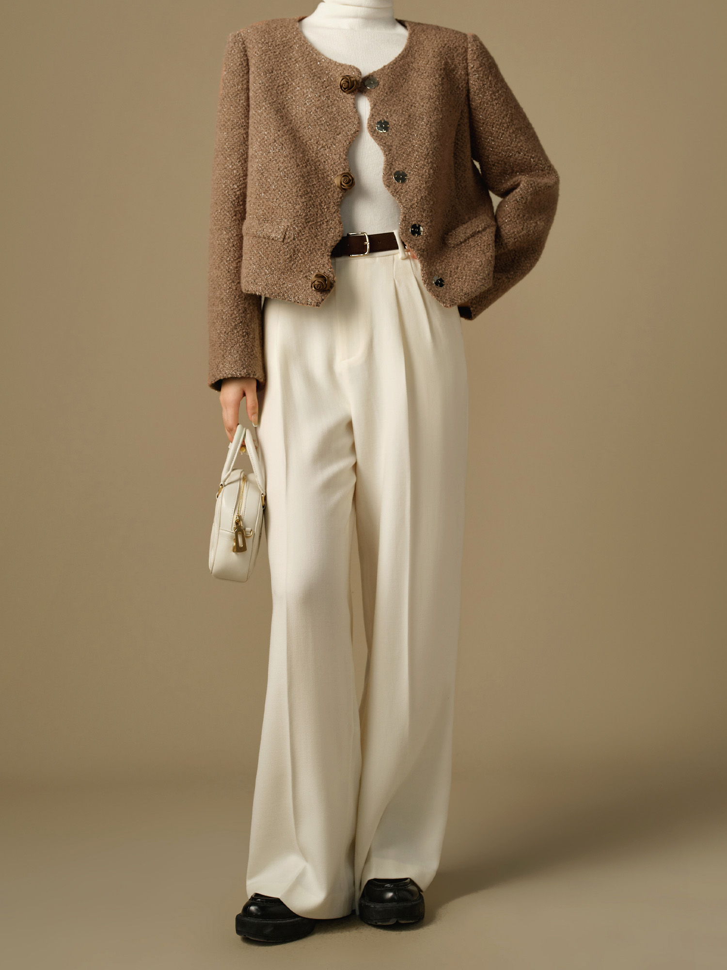 Elegant Winter Wool-Blend Short Coat for Women - Image 4