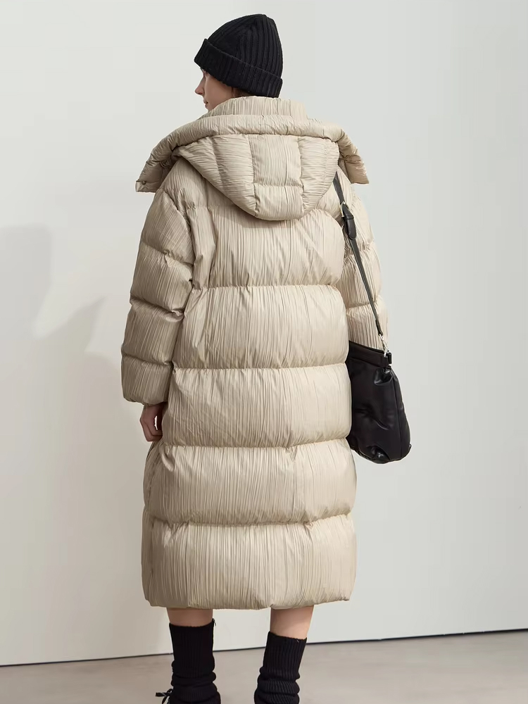 Minimalist Women's Winter Down Jacket with Detachable Hood & Pleated Texture - Image 3