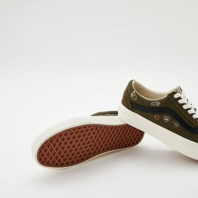 Vans Women's Leather Green Shoes - Image 3