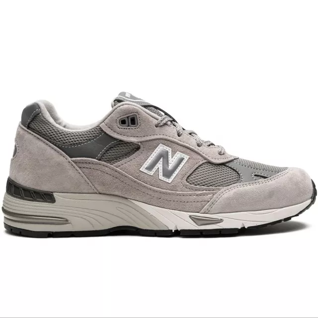 New Balance Women’s Dark Grey Sneakers - Image 5