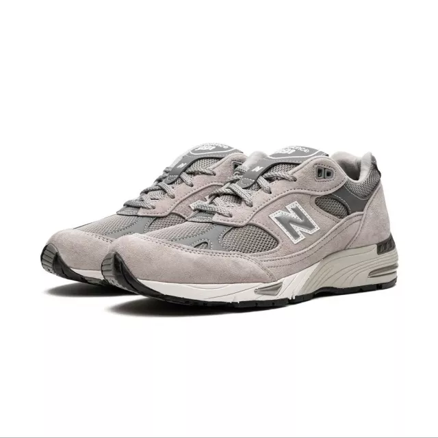 New Balance Women’s Dark Grey Sneakers - Image 3