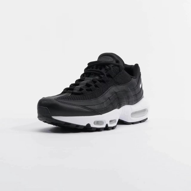 Nike Women's Leather & Rubber Fall/Winter Shoes - Image 3