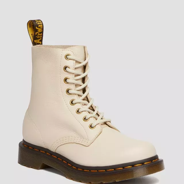 Dr. Martens Women's Beige Leather Ankle Boots - Image 4