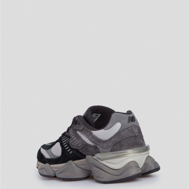 New Balance Men's Grey Sneakers - Image 4