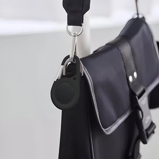 Apple AirTag Silicone Protective Case with Keychain Holder