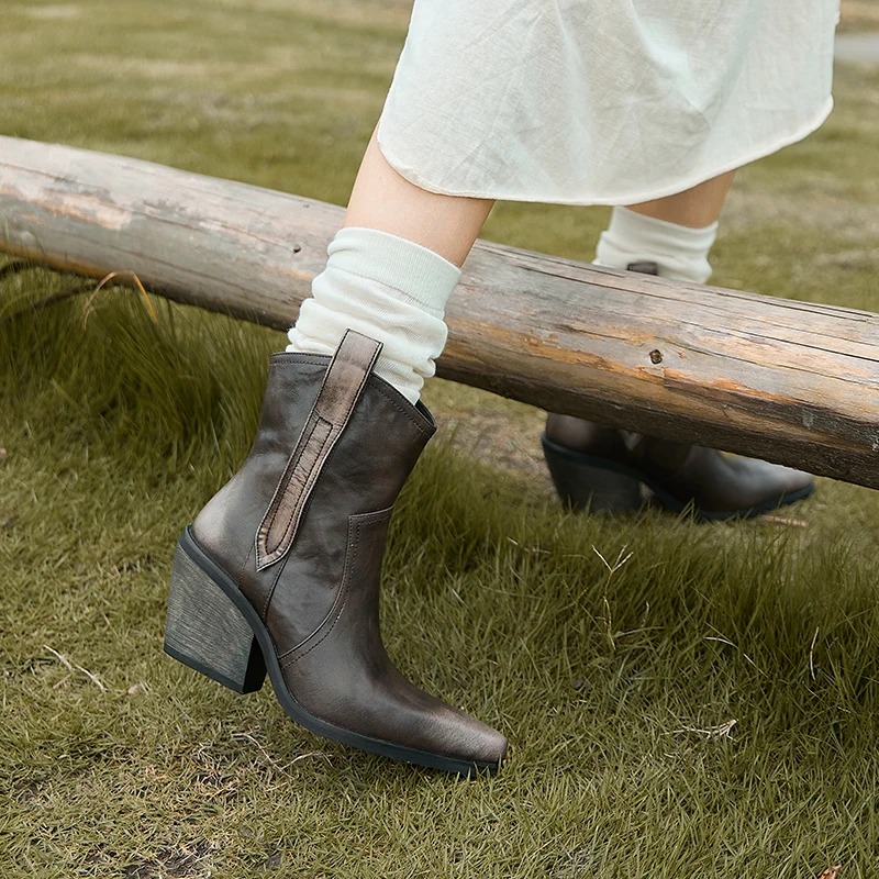 Maria Boots
