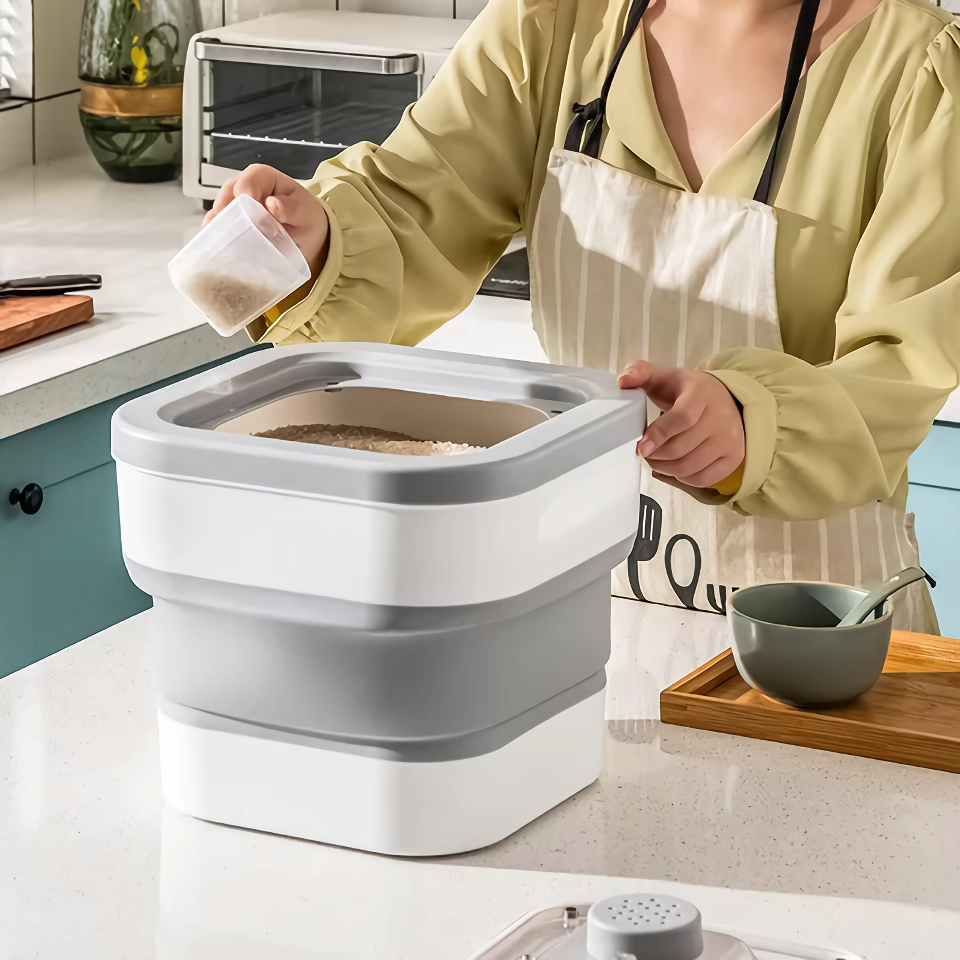 Foldable Pet Food Storage Container with Sealing Lid – Moisture-Proof & Space-Saving view 2