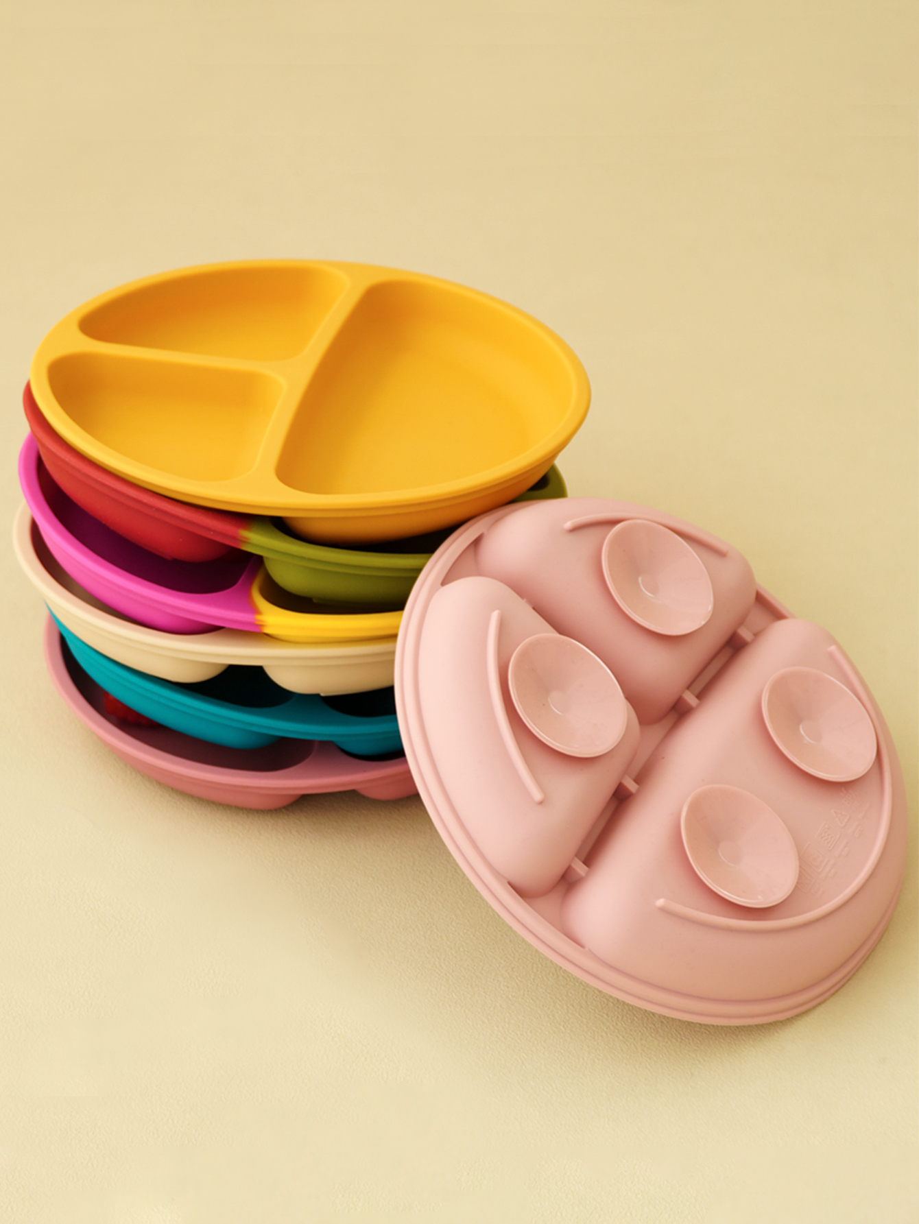 Silicone Baby Sucker Plate – BPA-Free Toddler Feeding Bowl with Suction Feeding Kids & Babies https://fairsmartshop.com/silicone-baby-sucker-plate-bpa-free-toddler-feeding-bowl-with-suction/