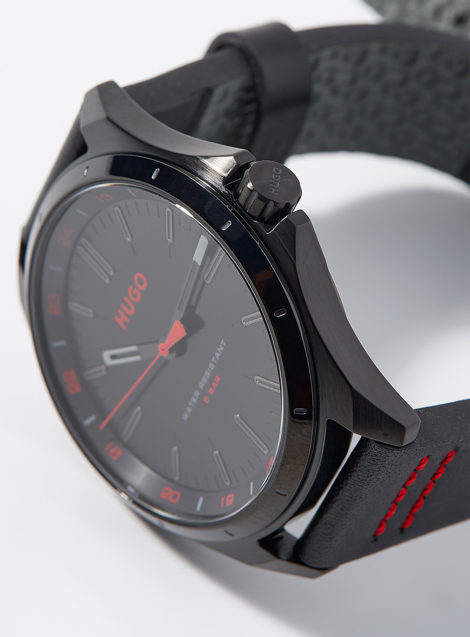 Hugo Boss Black Stainless Steel & Leather Quartz Watch – 35mm Analog Dial Hugo Boss Relojes Top Hugo Boss Black Stainless Steel & Leather Quartz Watch - 35mm Analog Dial Hugo Boss Relojes Top