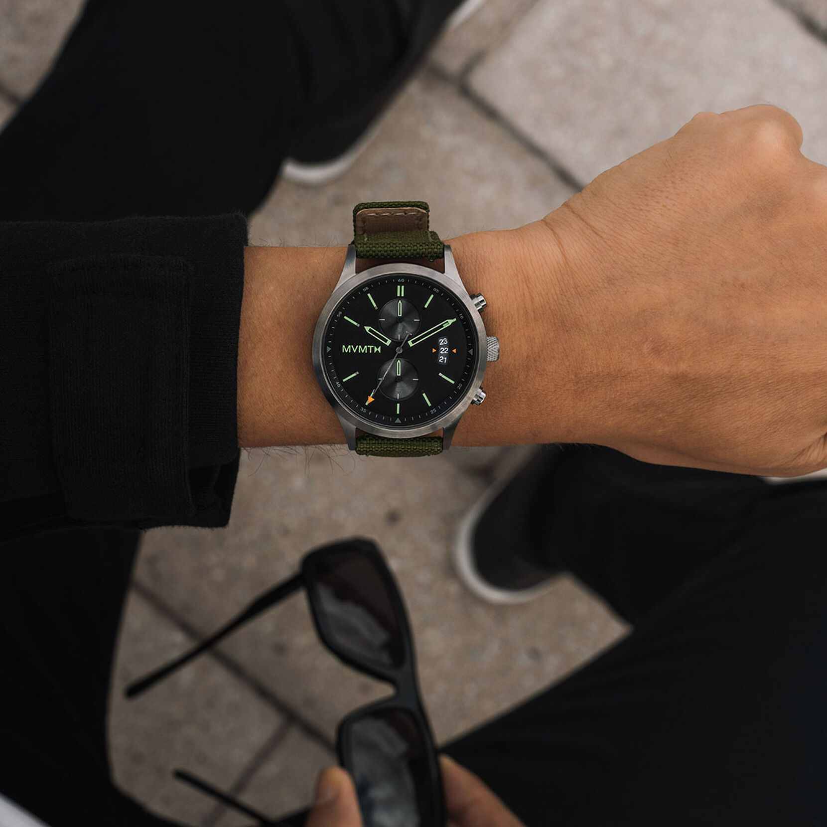 MVMT Grey Stainless Steel Quartz Watch with Green Fabric Strap MVMT Relojes Top MVMT Grey Stainless Steel Quartz Watch with Green Fabric Strap MVMT Relojes Top