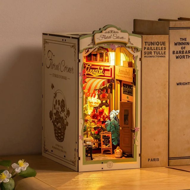 Floral Corner Book Nook 3D Wooden DIY Model
