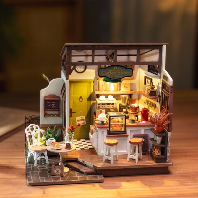 Miniature Café Dollhouse Kit