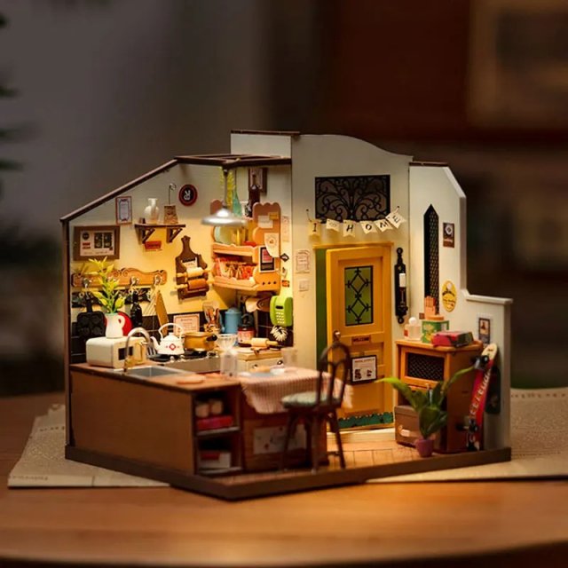 Miniature Homey Kitchen Dollhouse Kit