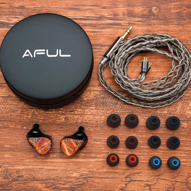 High-Fidelity Hybrid In-Ear Monitor with 5 Drivers and Detachable Cable - Image 5