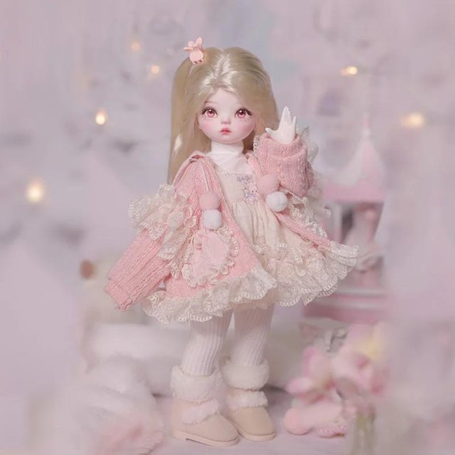 1/6 BJD Sapphire Doll – Winter Style Mini Resin Doll with Articulated Body - Image 3