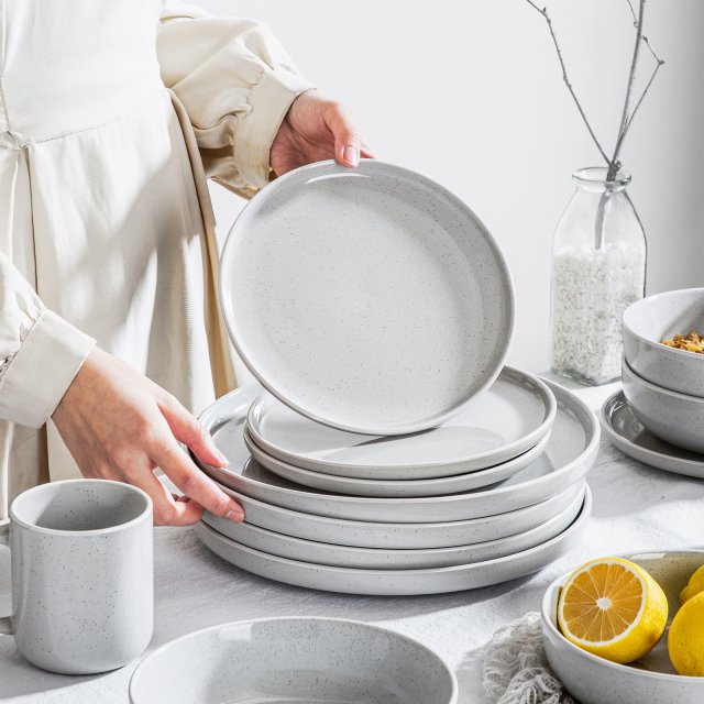 16-Piece Stoneware Dinnerware Set with Mugs, Plates & Bowls – Elegant Ceramic Dishware - Image 5