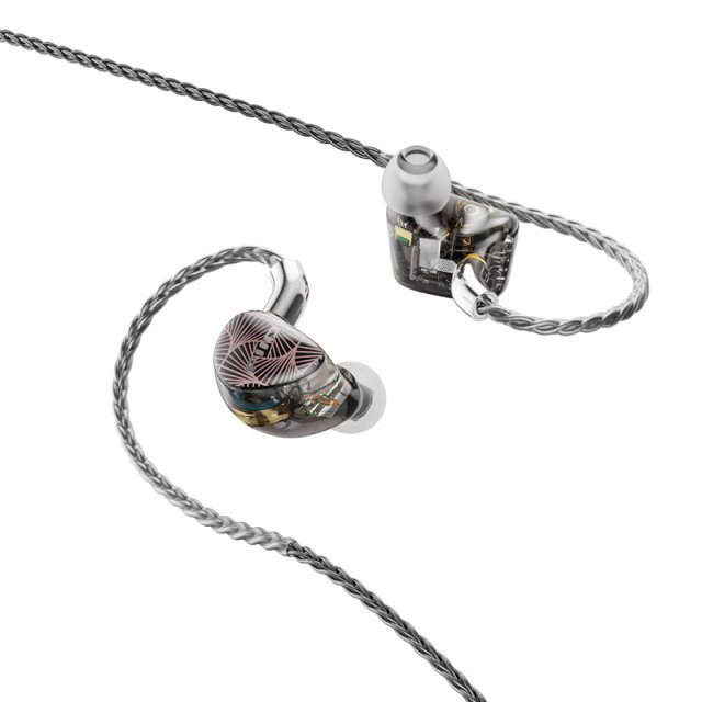Hi-Res Hybrid In-Ear Earphones with MMCX Detachable Cable and 4 Drivers - Image 6