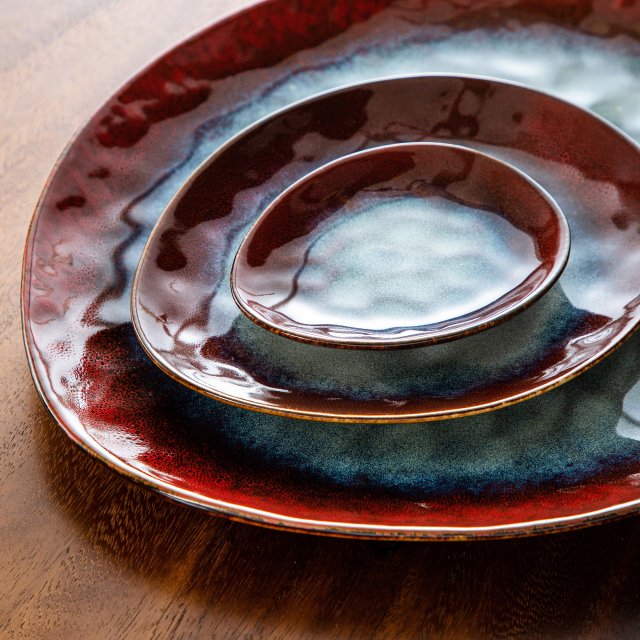 Starry Red 11-Piece Ceramic Dinnerware Set - Image 3