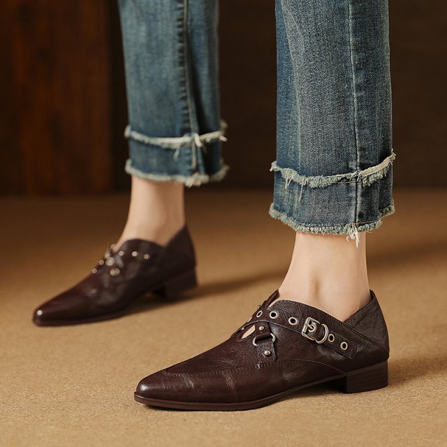 Elegant Leather Pointed Toe Pumps for Women – Mid Heel Office Shoes - Image 5