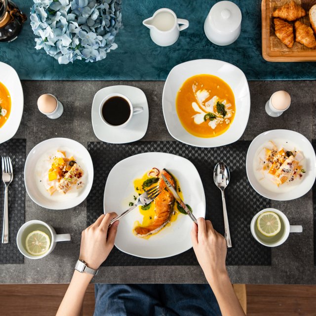 50-Piece Elegant Ceramic Tableware Set - Image 3