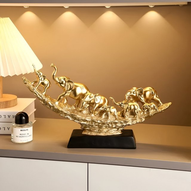 Chinese Style Resin Wealth Decoration for Living Room or Entryway - Image 3