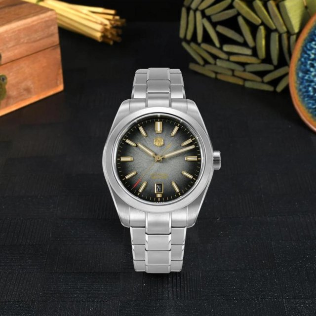 Luxury Automatic Dress Watch with Enamel Dial and Mechanical Movement - Image 3