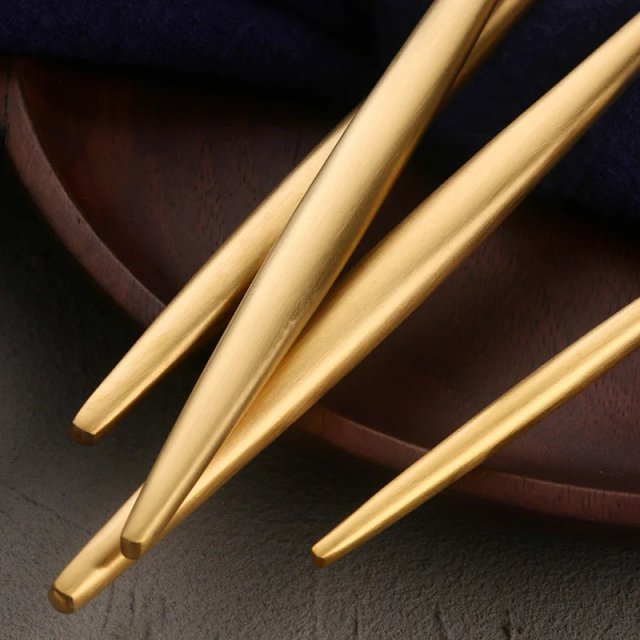 Elegant Stainless Steel Flatware Set - Image 6