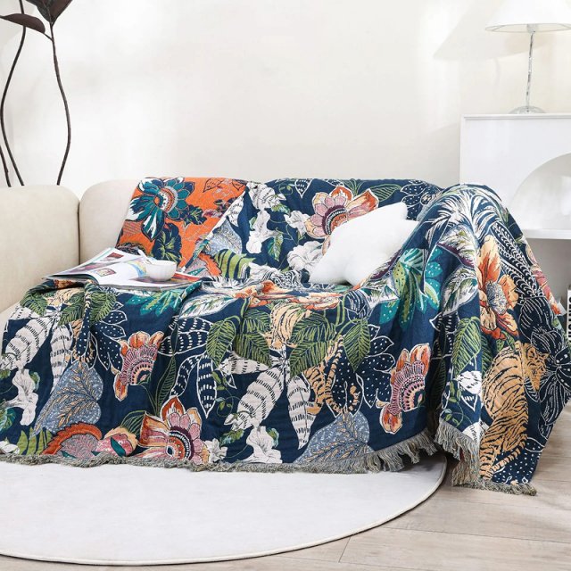 Floral Cotton Towel Blanket with Tassels - Image 4
