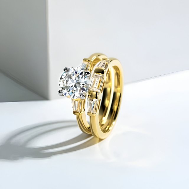Moissanite Wedding Ring Set - Image 5