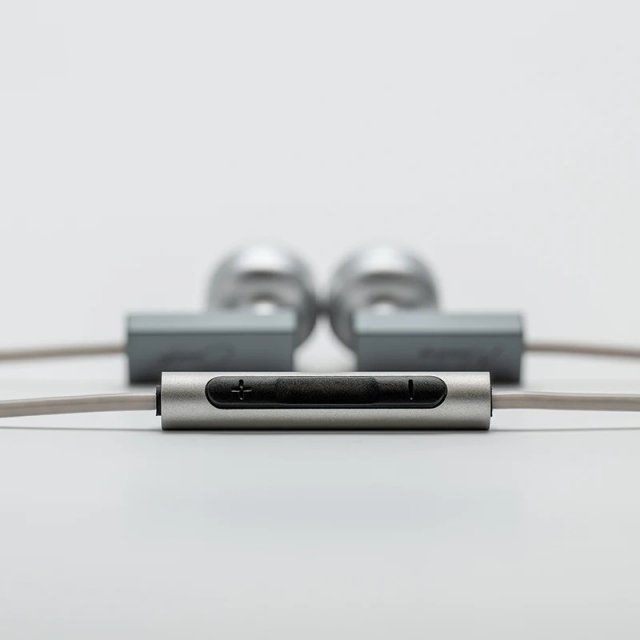 High-Resolution Planar USB-C In-Ear Headphones with Superinear Driver - Image 5