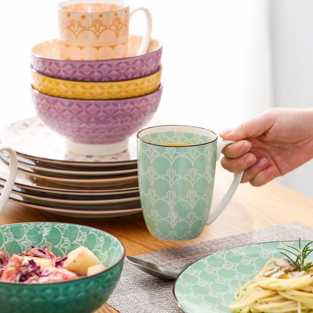 Porcelain Dinnerware Set - Image 5