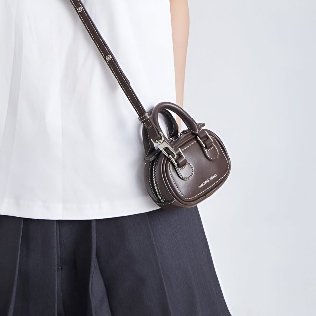 Mini Toast Leather Handbag - Image 7