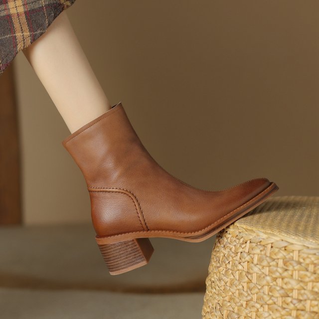 Women's Leather Western Ankle Boots – Pointed Toe Chunky Heel Cowboy Style - Image 3
