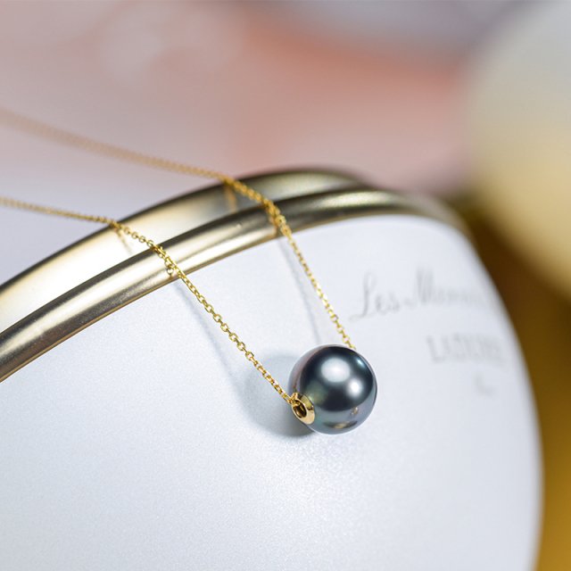 18K Gold Tahitian Black Pearl Pendant Necklace for Women - Image 6