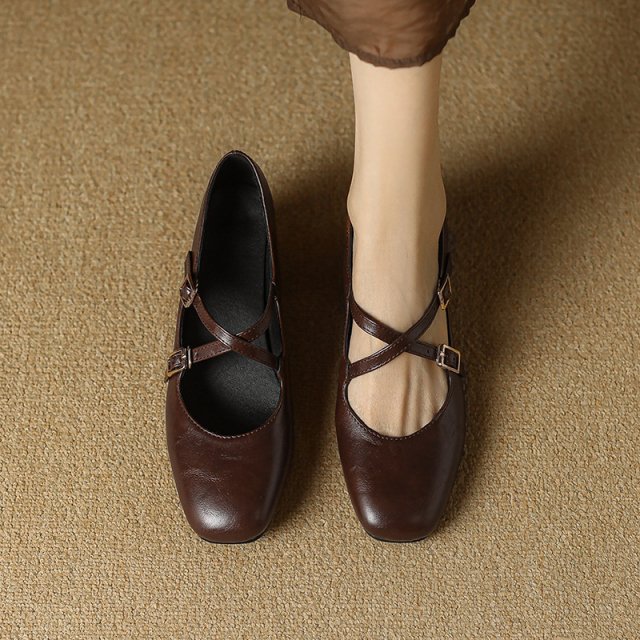 Spring Retro Square Heeled Mary Janes with Buckle Strap for Women - Image 4