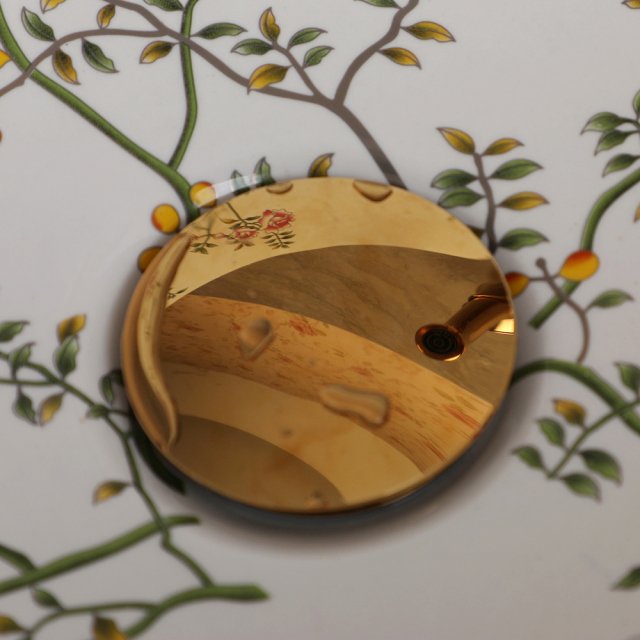 Luxury Ceramic Bathroom Vessel Basin Sink with Flower & Bird Design and Gold Faucet - Image 3