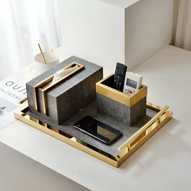 Modern European Leather Tissue Box - Image 5