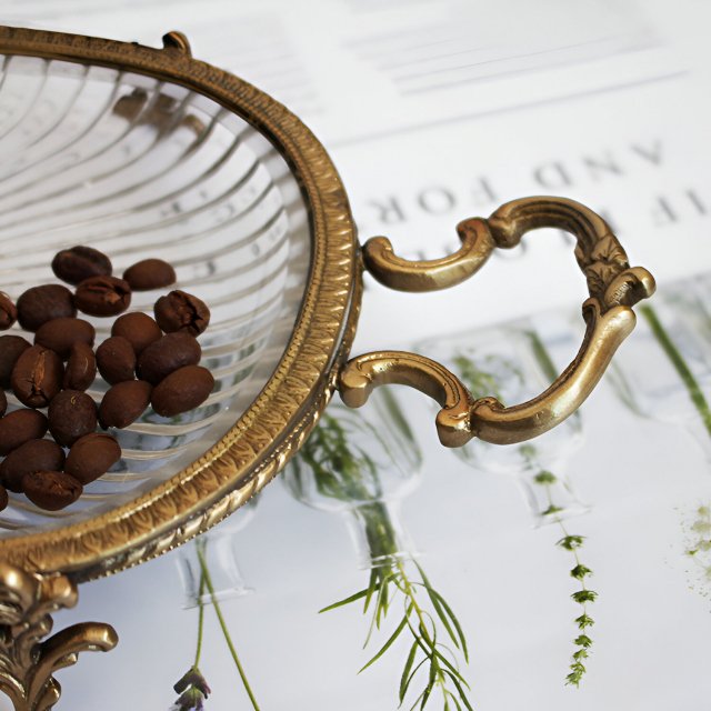 European Glass Storage Tray with Retro Copper Frame for Food and Decor - Image 6