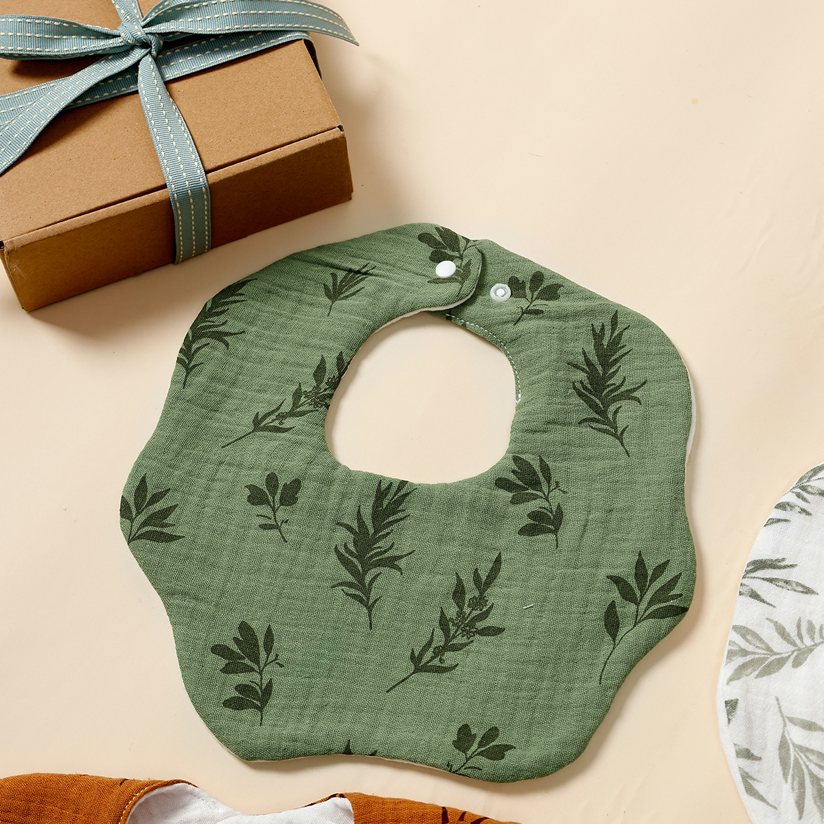 Soft & Absorbent Baby Bibs – 5 Pack Muslin Cotton Burp Cloths, Petal Shape - Image 4