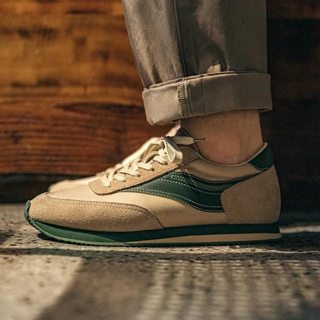 New Green Color-Block Running Shoes for Men