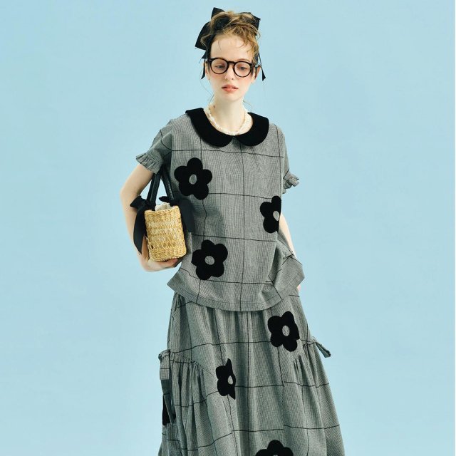 Summer Loose Cotton Linen Top with Plush Appliques and Peter Pan Collar
