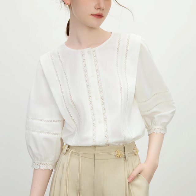 Elegant French Lace Lantern Sleeve Blouse – Summer Casual Chic